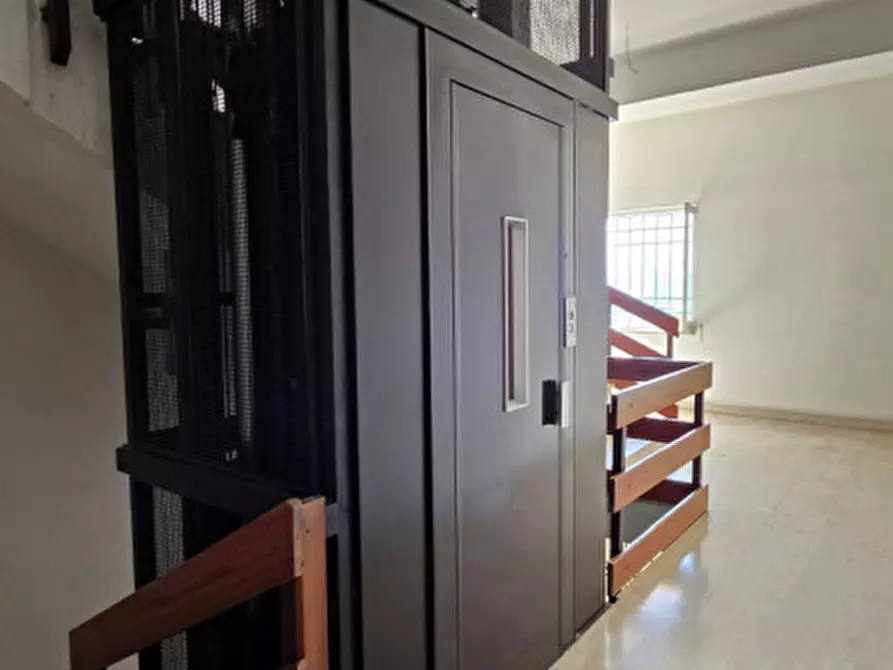 Immagine 17 di Ufficio in vendita  in Via Francesco Crispi,33 a Milazzo