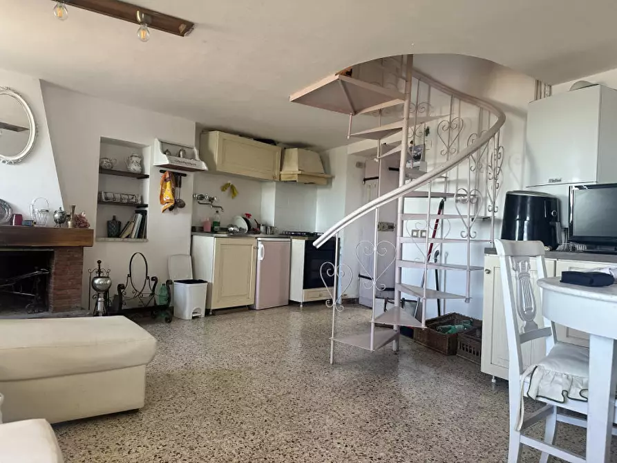 Immagine 1 di Appartamento in vendita  in Via del Progresso 102 a Cervara Di Roma