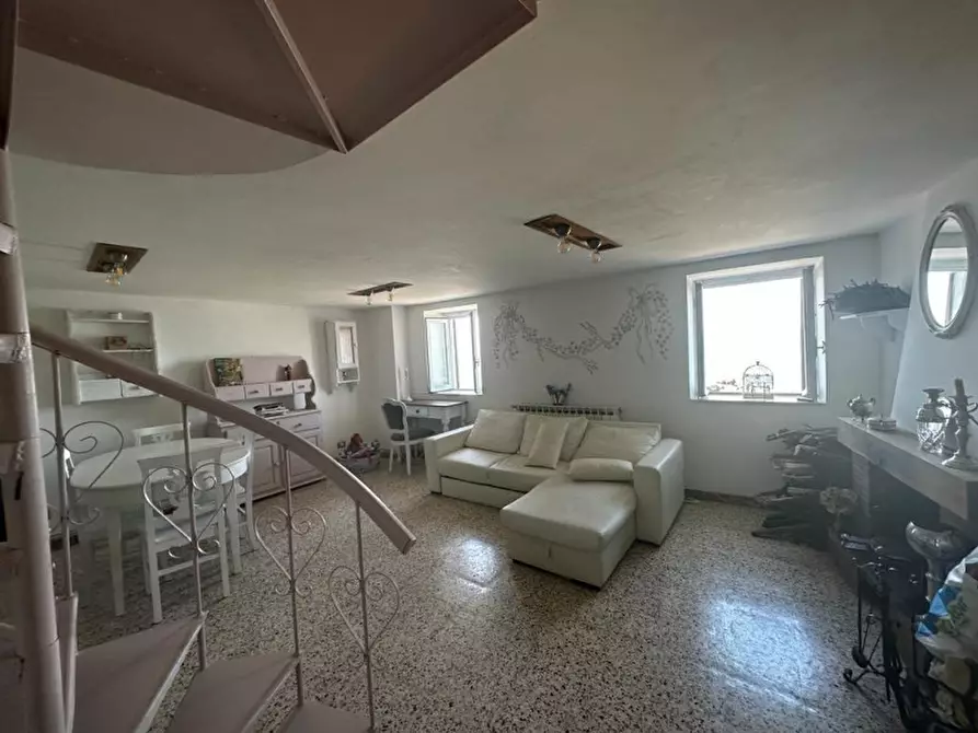 Immagine 11 di Appartamento in vendita  in Via del Progresso 102 a Cervara Di Roma