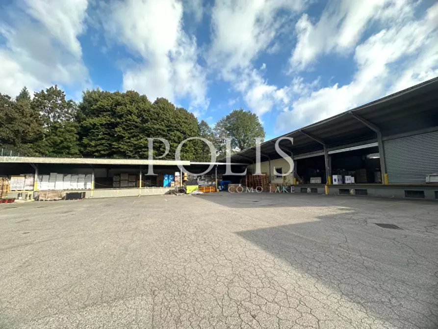 Immagine 9 di Capannone industriale in vendita  a Como