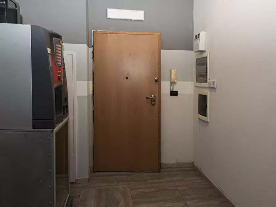 Immagine 4 di Ufficio in affitto  in Via Pavia 11/B a Rivoli