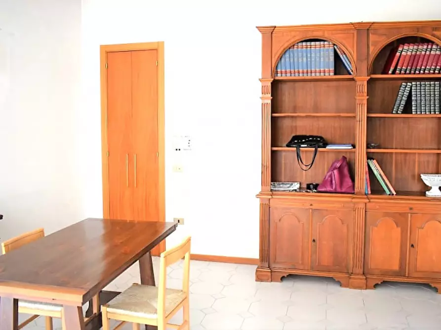 Immagine 12 di Attico in affitto  in VIA C. BATTISTI 237 a Pescara