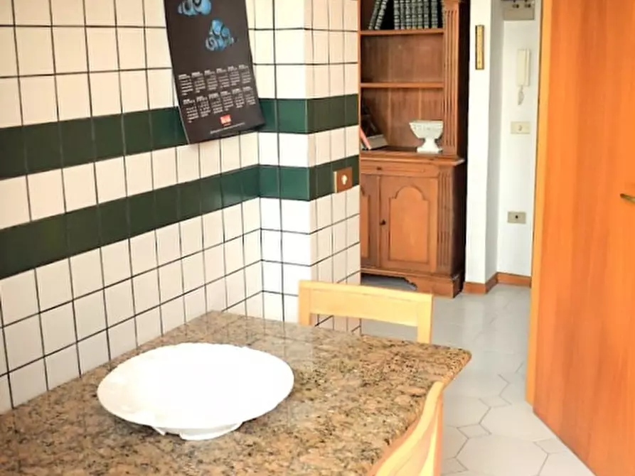 Immagine 14 di Attico in affitto  in VIA C. BATTISTI 237 a Pescara