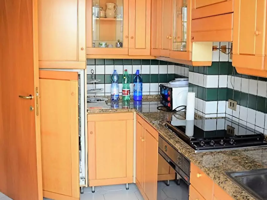 Immagine 17 di Attico in affitto  in VIA C. BATTISTI 237 a Pescara