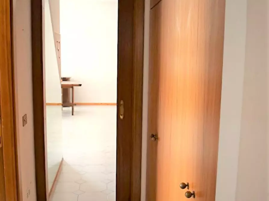 Immagine 18 di Attico in affitto  in VIA C. BATTISTI 237 a Pescara