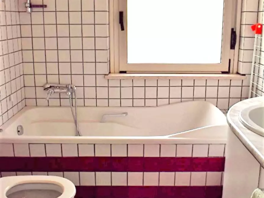 Immagine 24 di Attico in affitto  in VIA C. BATTISTI 237 a Pescara