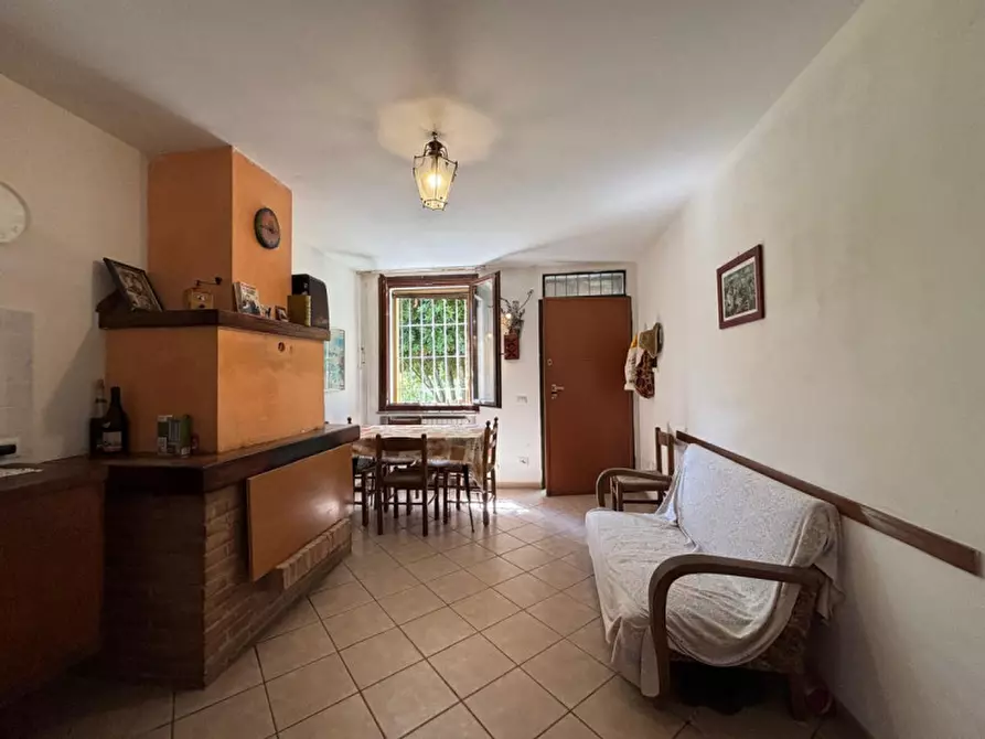 Immagine 15 di Camera in affitto  in Srada Argine sinistro del Parma 82 a Colorno