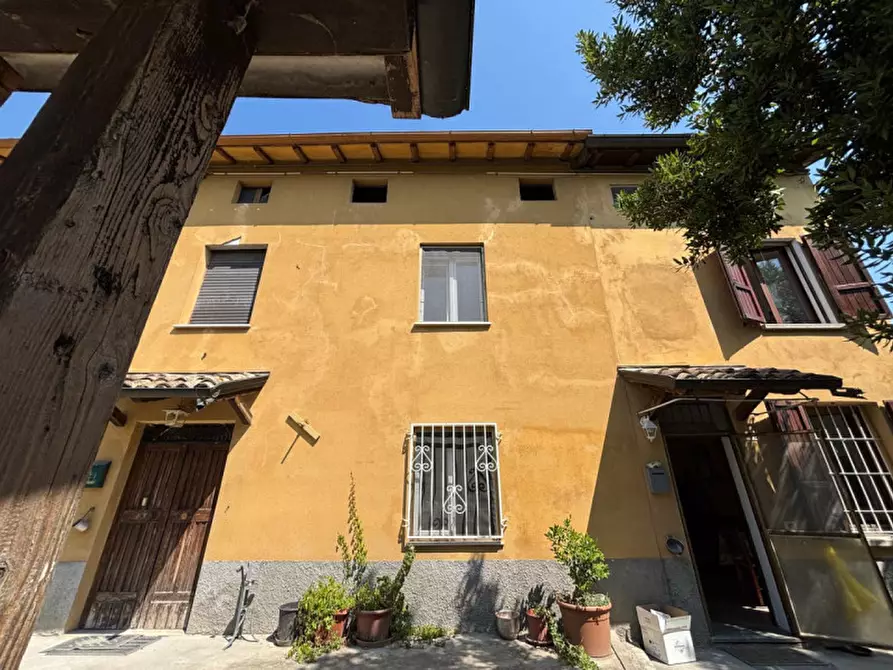 Immagine 34 di Camera in affitto  in Srada Argine sinistro del Parma 82 a Colorno