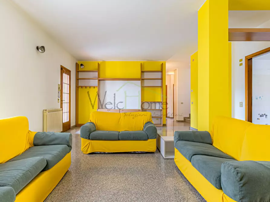 Immagine 21 di Villa in vendita  a Lurago D'erba