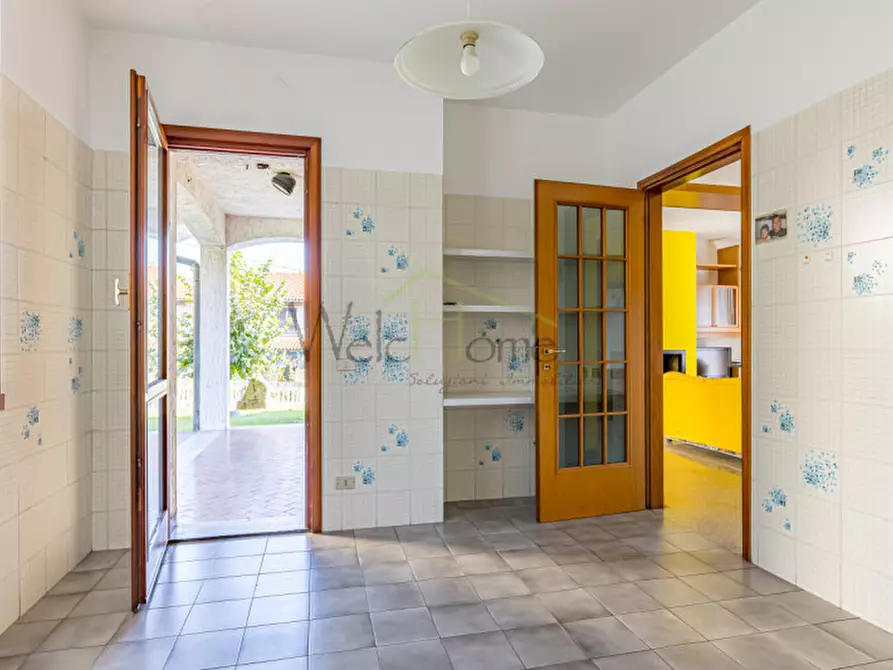 Immagine 25 di Villa in vendita  a Lurago D'erba