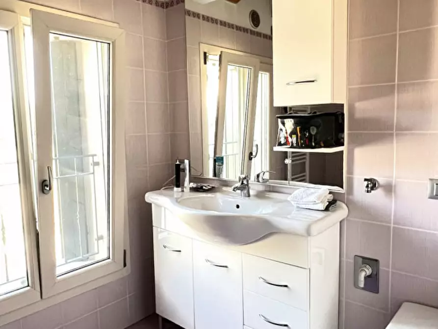 Immagine 14 di Casa bifamiliare in vendita  in via chiusure a Rubano