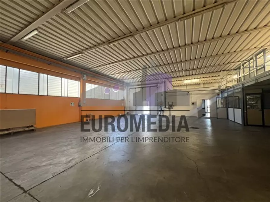 Immagine 1 di Capannone industriale in affitto  in Via Roma, 1 a Montebello Vicentino