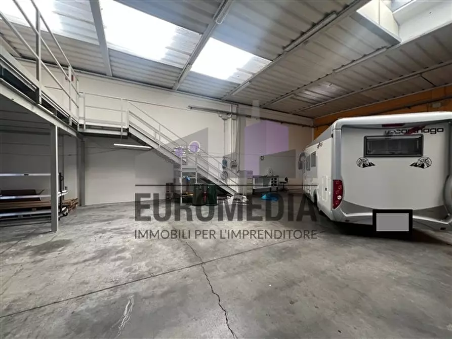 Immagine 3 di Capannone industriale in affitto  in Via Roma, 1 a Montebello Vicentino