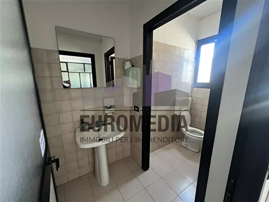 Immagine 4 di Capannone industriale in affitto  in Via Roma, 1 a Montebello Vicentino