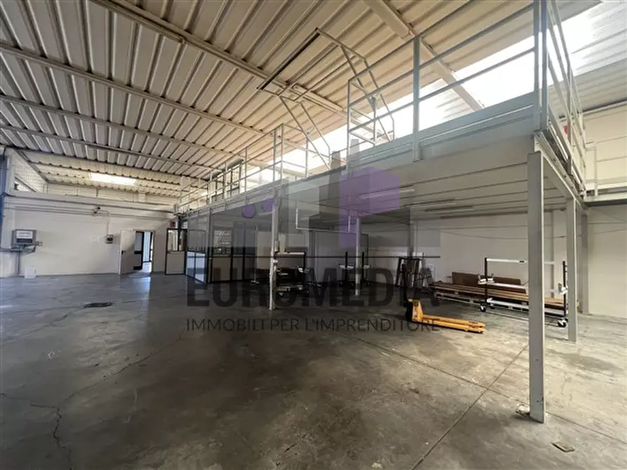 Immagine 5 di Capannone industriale in affitto  in Via Roma, 1 a Montebello Vicentino