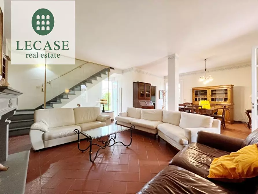 Immagine 13 di Casa bifamiliare in vendita  in via Spinetti a Forte Dei Marmi