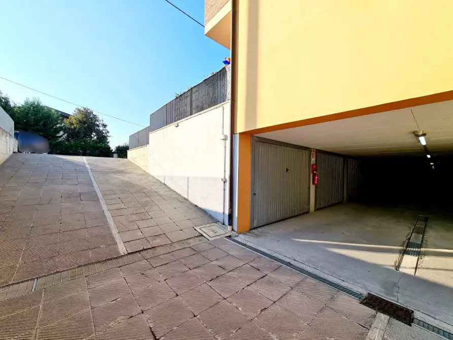 Immagine 4 di Garage in vendita  in via dolci a Ospedaletto Euganeo