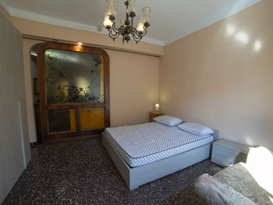 Immagine 9 di Appartamento in vendita  in Via Borzoli a Genova