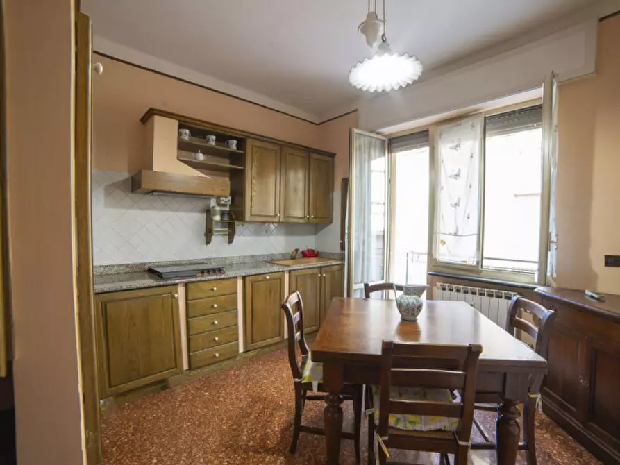 Immagine 11 di Appartamento in vendita  in Via Borzoli a Genova