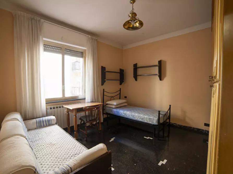 Immagine 17 di Appartamento in vendita  in Via Borzoli a Genova