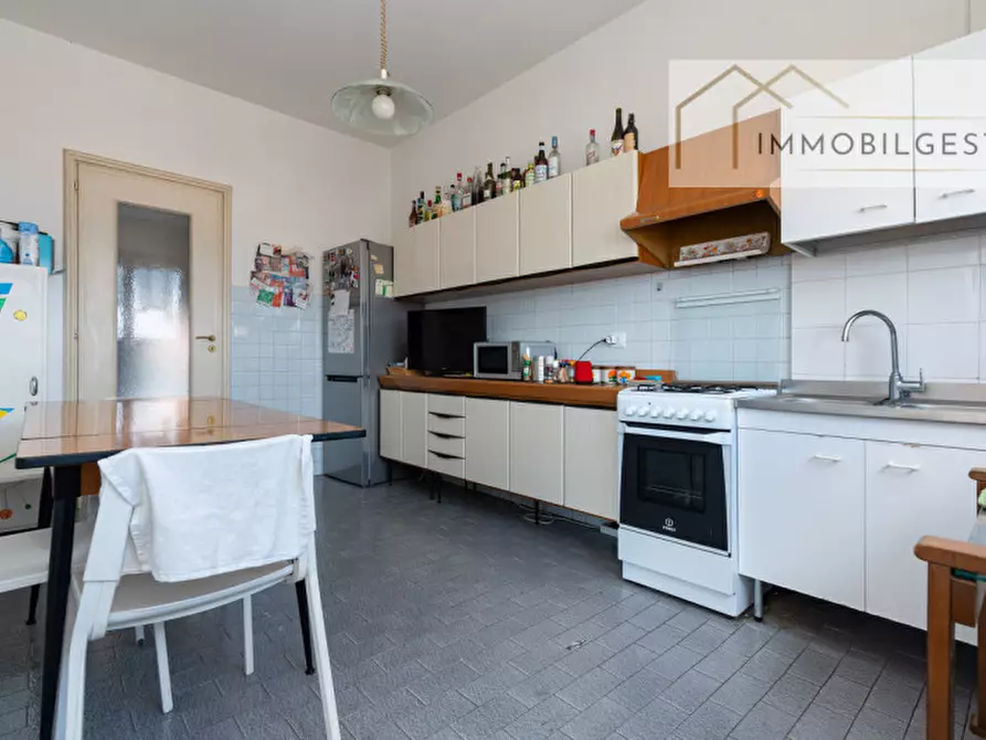 Immagine 2 di Appartamento in vendita  in Corso Trapani 7 a Torino