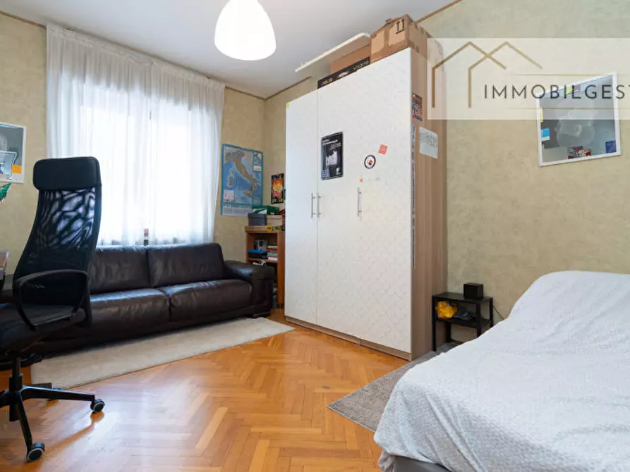 Immagine 10 di Appartamento in vendita  in Corso Trapani 7 a Torino