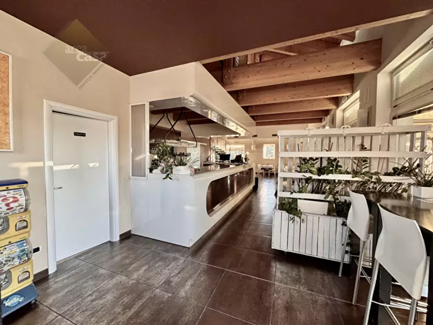 Immagine 4 di Attività commerciale in affitto  in Via Asiago a Cassola