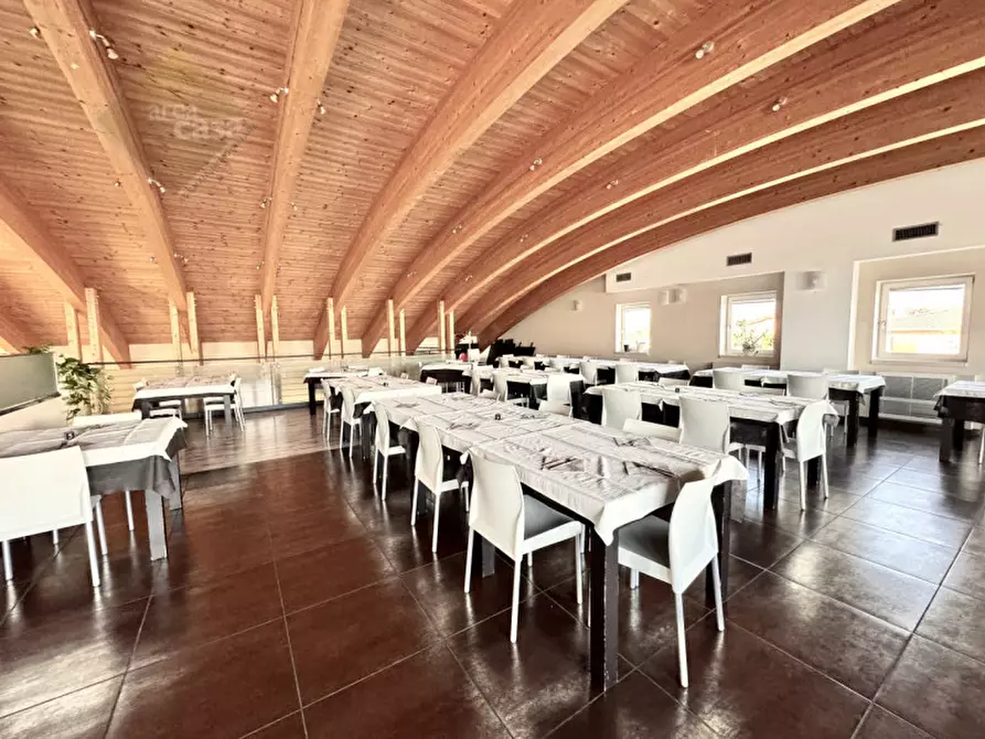 Immagine 9 di Attività commerciale in affitto  in Via Asiago a Cassola