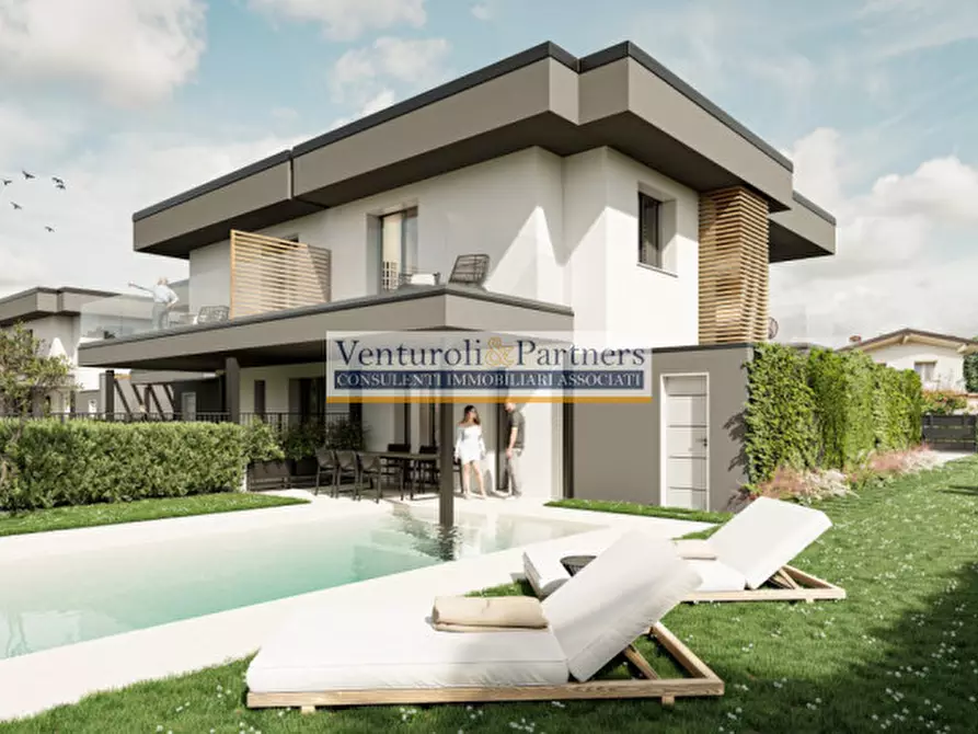 Immagine 3 di Villa in vendita  in Via Guglielmo Marconi a Calvagese Della Riviera