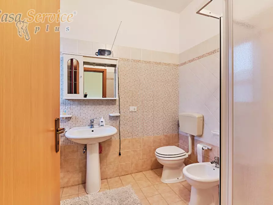 Immagine 42 di Villa in vendita  in Via Goffredo Mameli a Racale