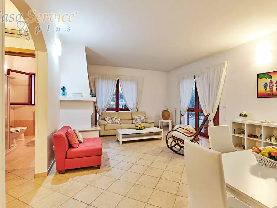 Immagine 46 di Villa in vendita  in Via Goffredo Mameli a Racale