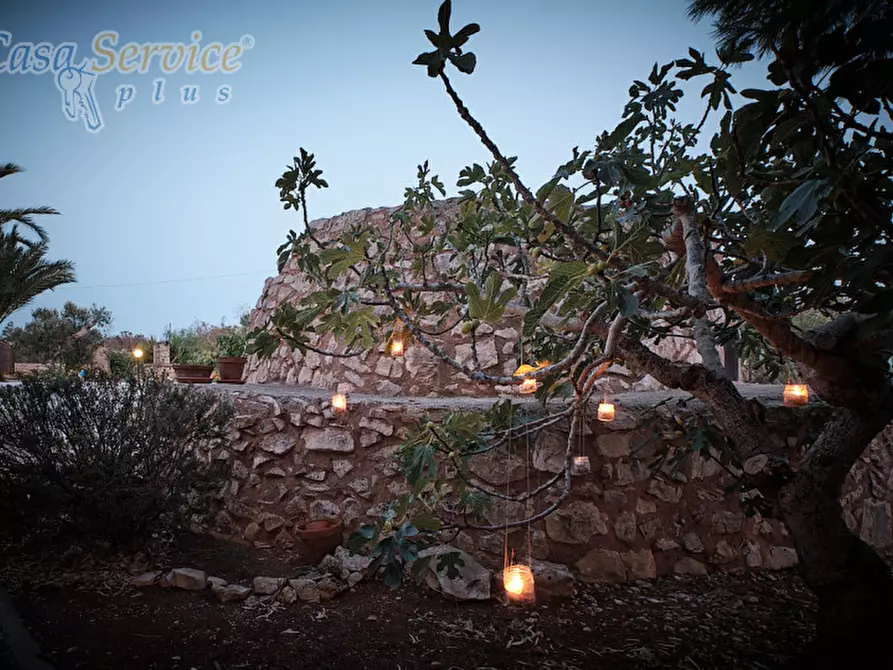 Immagine 53 di Villa in vendita  in Via Goffredo Mameli a Racale