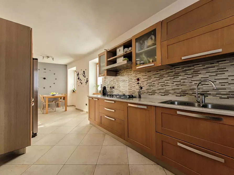 Immagine 2 di Casa indipendente in vendita  in Via Giovanni Segantini a Drena