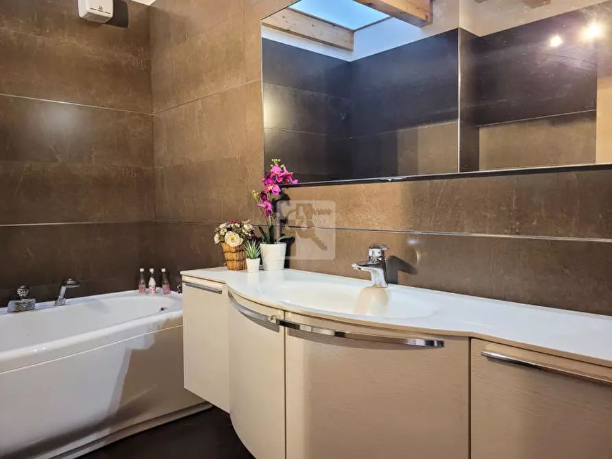 Immagine 8 di Casa indipendente in vendita  in Via Giovanni Segantini a Drena