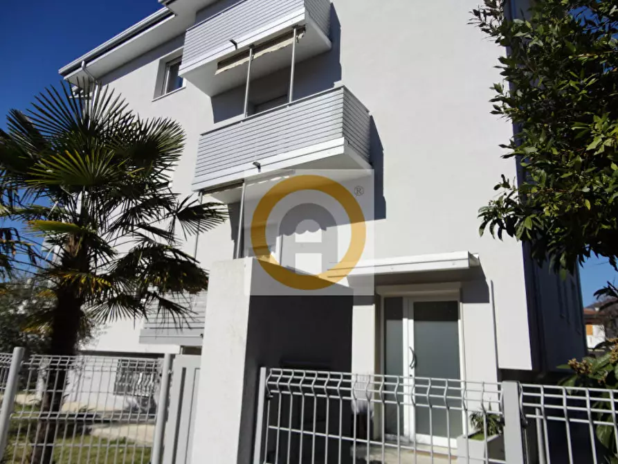 Immagine 7 di Appartamento in vendita  a Bassano Del Grappa