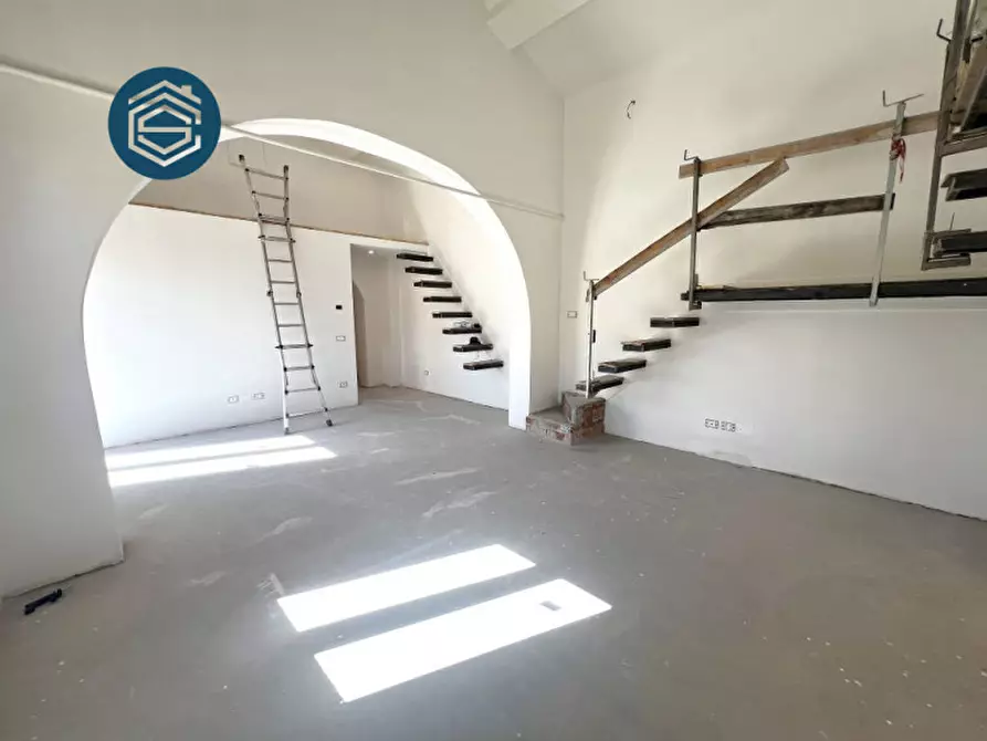 Immagine 3 di Appartamento in vendita  in Via Tredici Martiri 96 a Campi Bisenzio