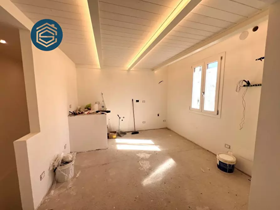 Immagine 9 di Appartamento in vendita  in Via Tredici Martiri 96 a Campi Bisenzio