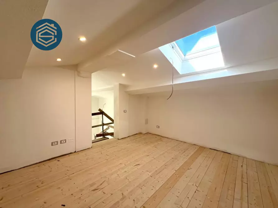 Immagine 11 di Appartamento in vendita  in Via Tredici Martiri 96 a Campi Bisenzio