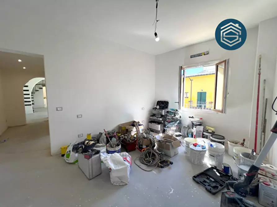 Immagine 25 di Appartamento in vendita  in Via Tredici Martiri 96 a Campi Bisenzio