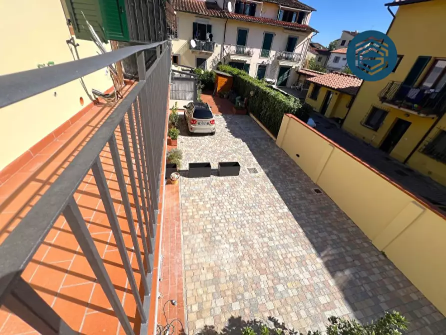 Immagine 29 di Appartamento in vendita  in Via Tredici Martiri 96 a Campi Bisenzio