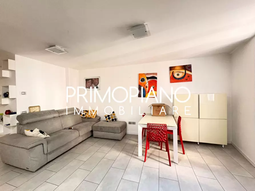 Immagine 2 di Appartamento in vendita  in Via Roma a Vallelaghi