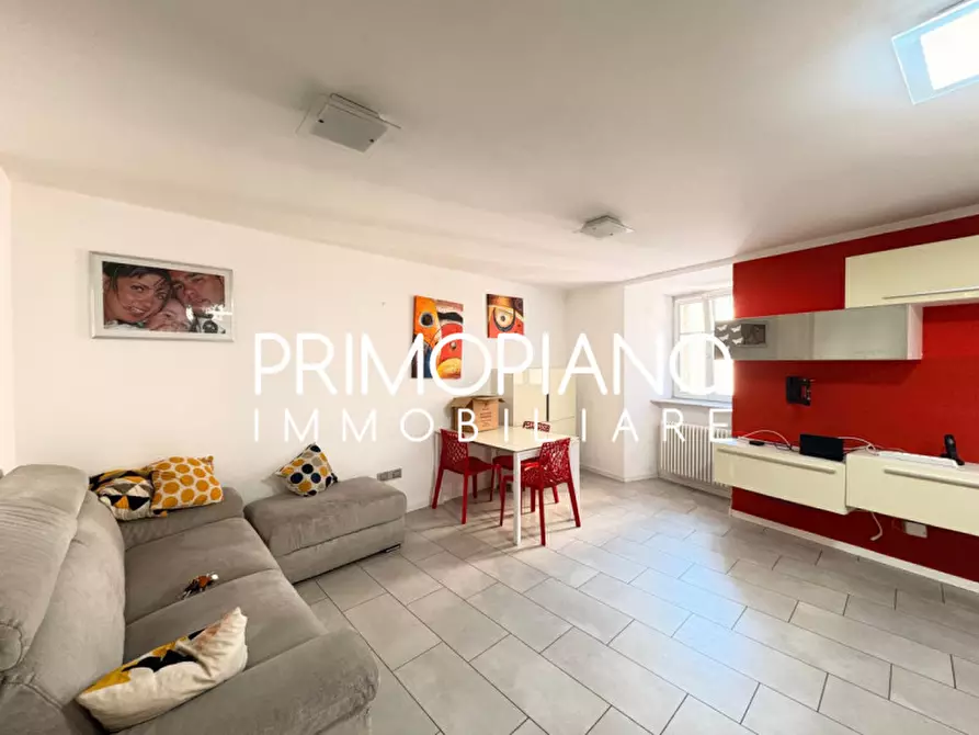 Immagine 10 di Appartamento in vendita  in Via Roma a Vallelaghi