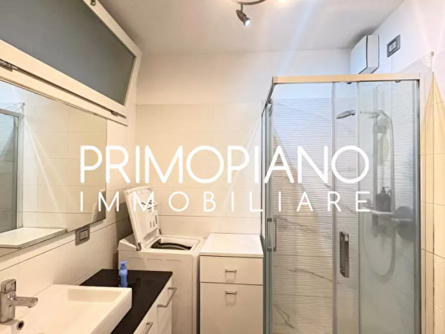 Immagine 21 di Appartamento in vendita  in Via Roma a Vallelaghi