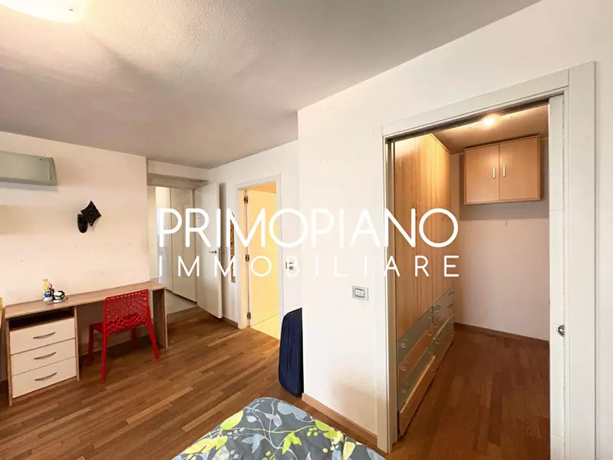 Immagine 28 di Appartamento in vendita  in Via Roma a Vallelaghi