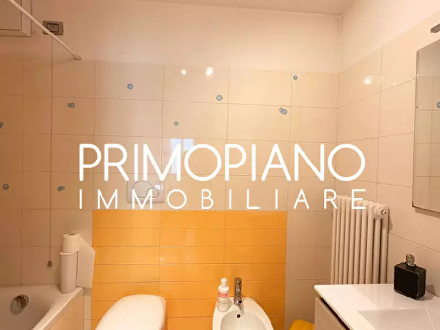 Immagine 29 di Appartamento in vendita  in Via Roma a Vallelaghi