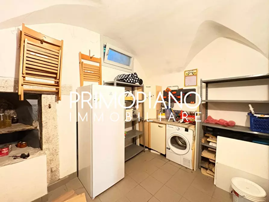 Immagine 31 di Appartamento in vendita  in Via Roma a Vallelaghi