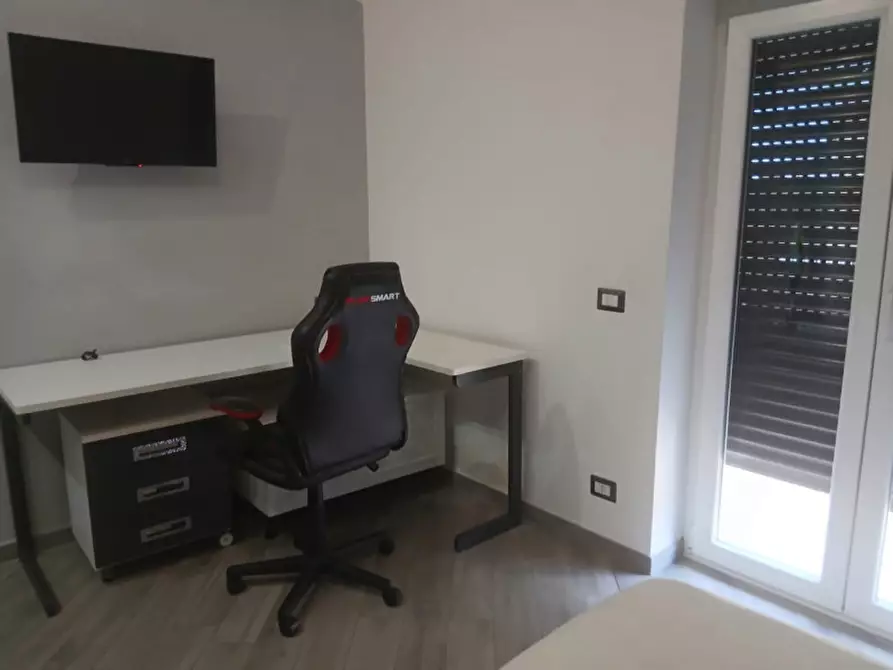 Immagine 2 di Camera in affitto  in Via Rudiano a Roma