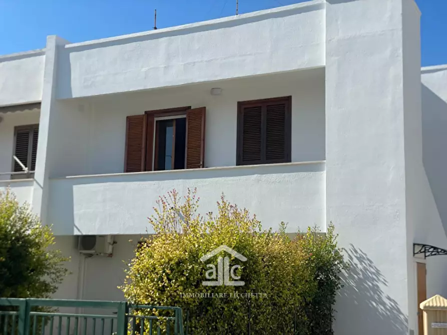 Immagine 2 di Appartamento in vendita  in Lungomare Giacomo Matteotti a Melendugno