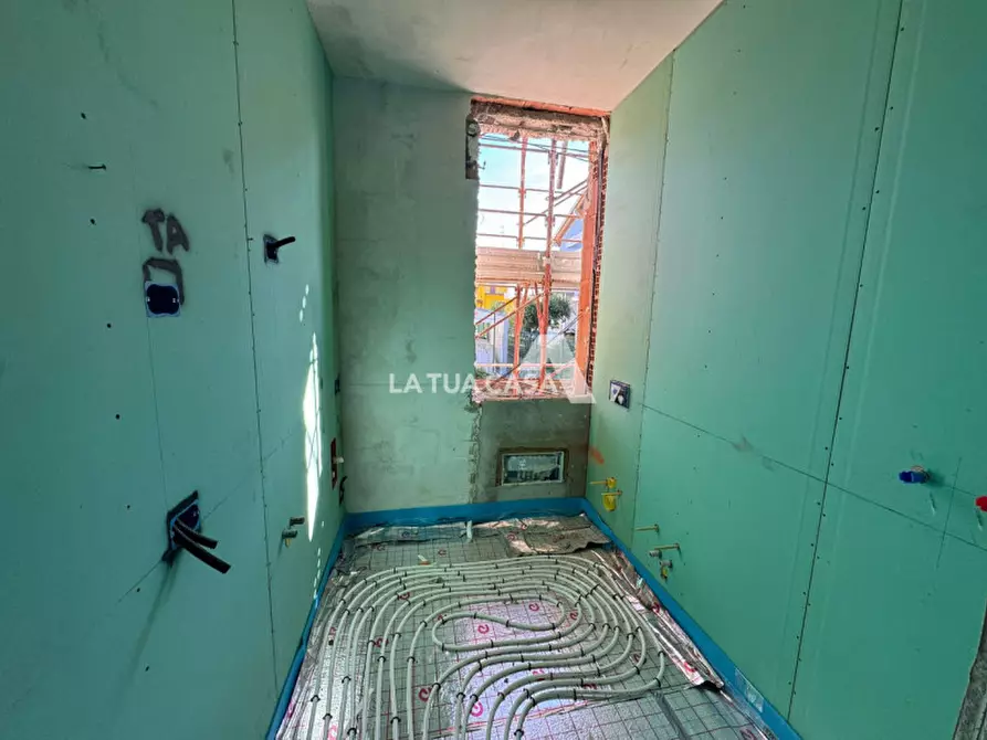 Immagine 4 di Appartamento in vendita  a Villafranca Di Verona