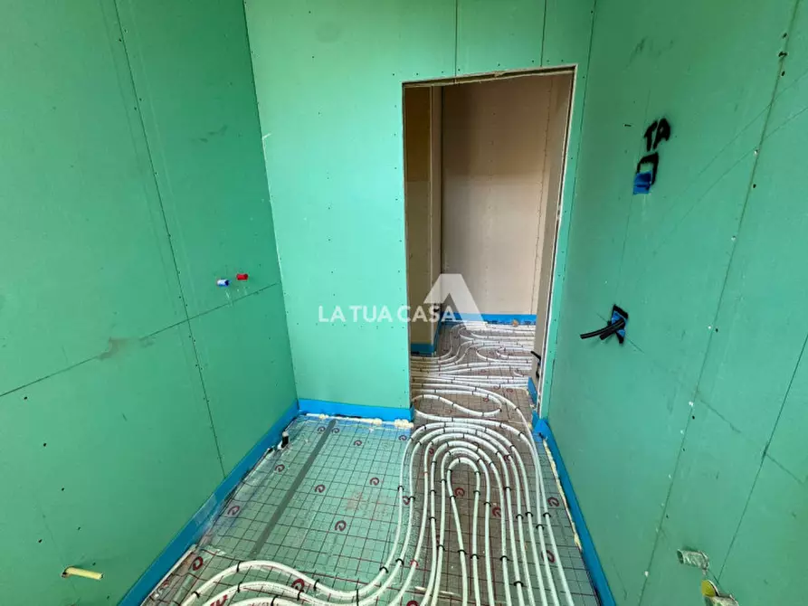 Immagine 5 di Appartamento in vendita  a Villafranca Di Verona